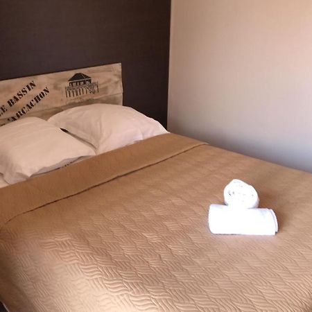 Hotel Le 28 Ла-Тест-де-Бюш Экстерьер фото